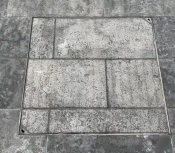 מכסה ביוב לריצוף (נגה)