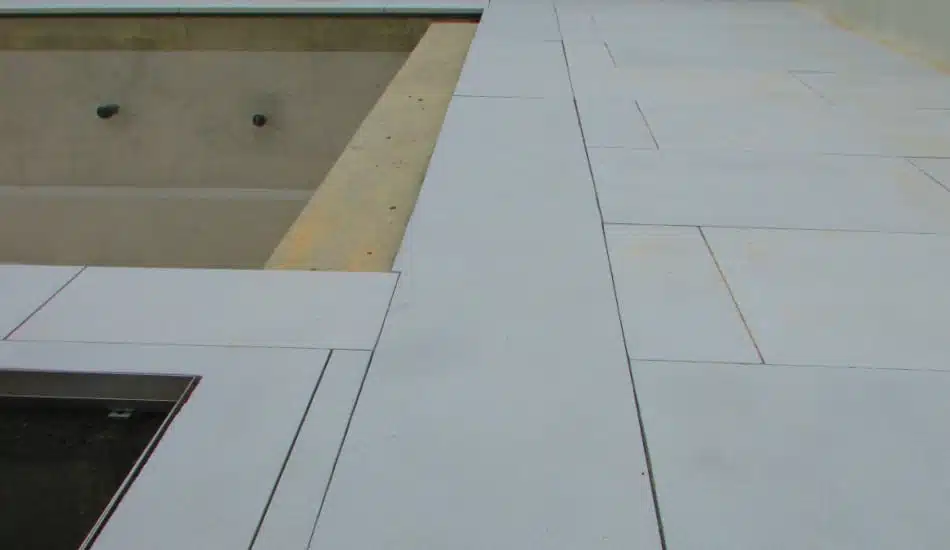 פתרונות מסגרות לבריכות