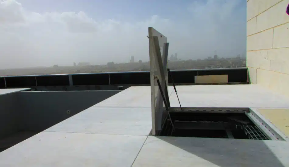 פתרונות לחדרי שירות