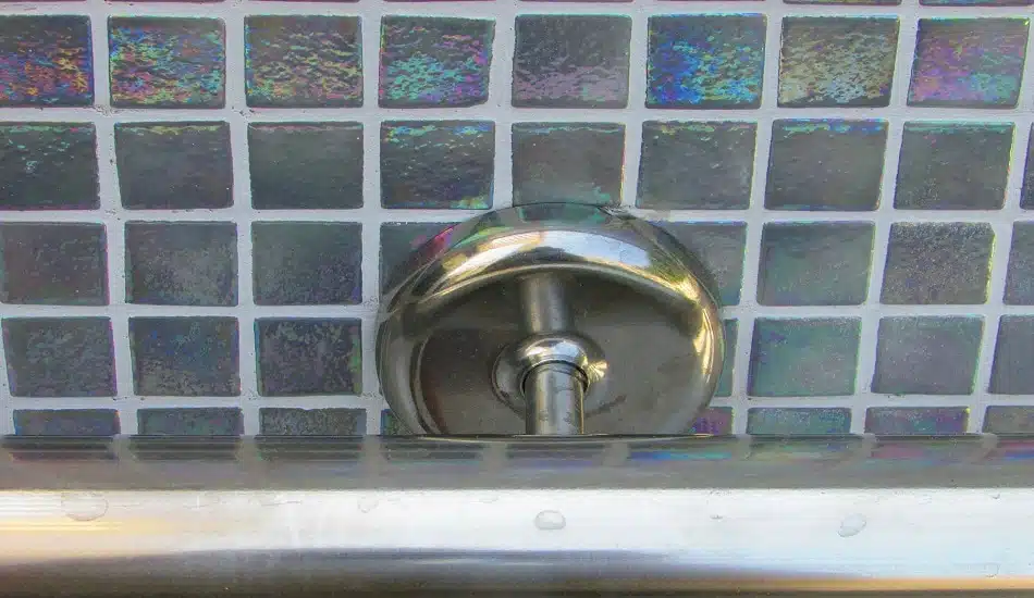 פתרונות מסגרות לבריכות