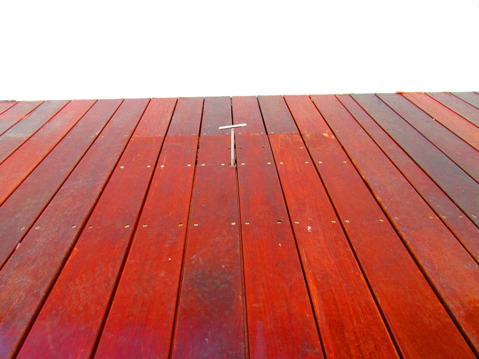 פתרונות לחדרי שירות