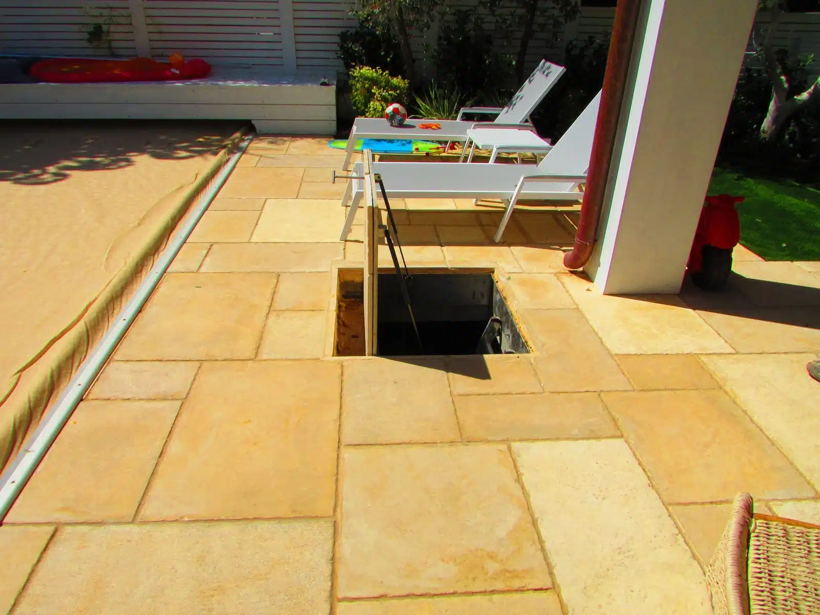 פתרונות לחדרי שירות