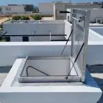 מכסה נירוסטה עם בוכנות לגג הבית דגם שביט