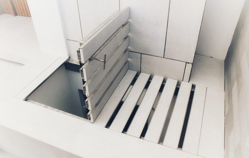 חיפוי לחצר אנגלית / מרתף