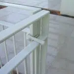 גדר נשלפת לבריכה