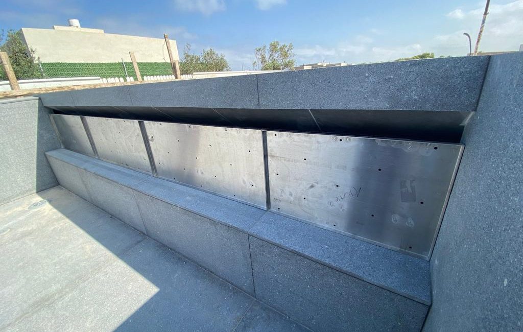 מערכת חיפוי לתא גלילה במים - אנכי