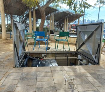 מכסה דו כנפי