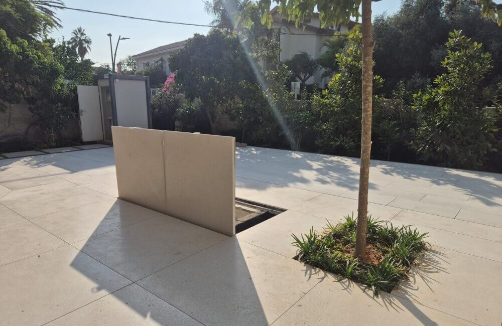 מכסה נסתר לריצוף