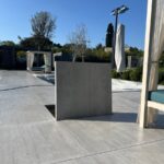 מכסים גדולים לקווי ריצוף ללא קנטים עם מפתח סמוי בצורת טרפז