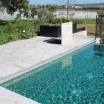 ROL - S = מערכת חיפוי תא גלילה "ברזנט" לבריכת סקימר